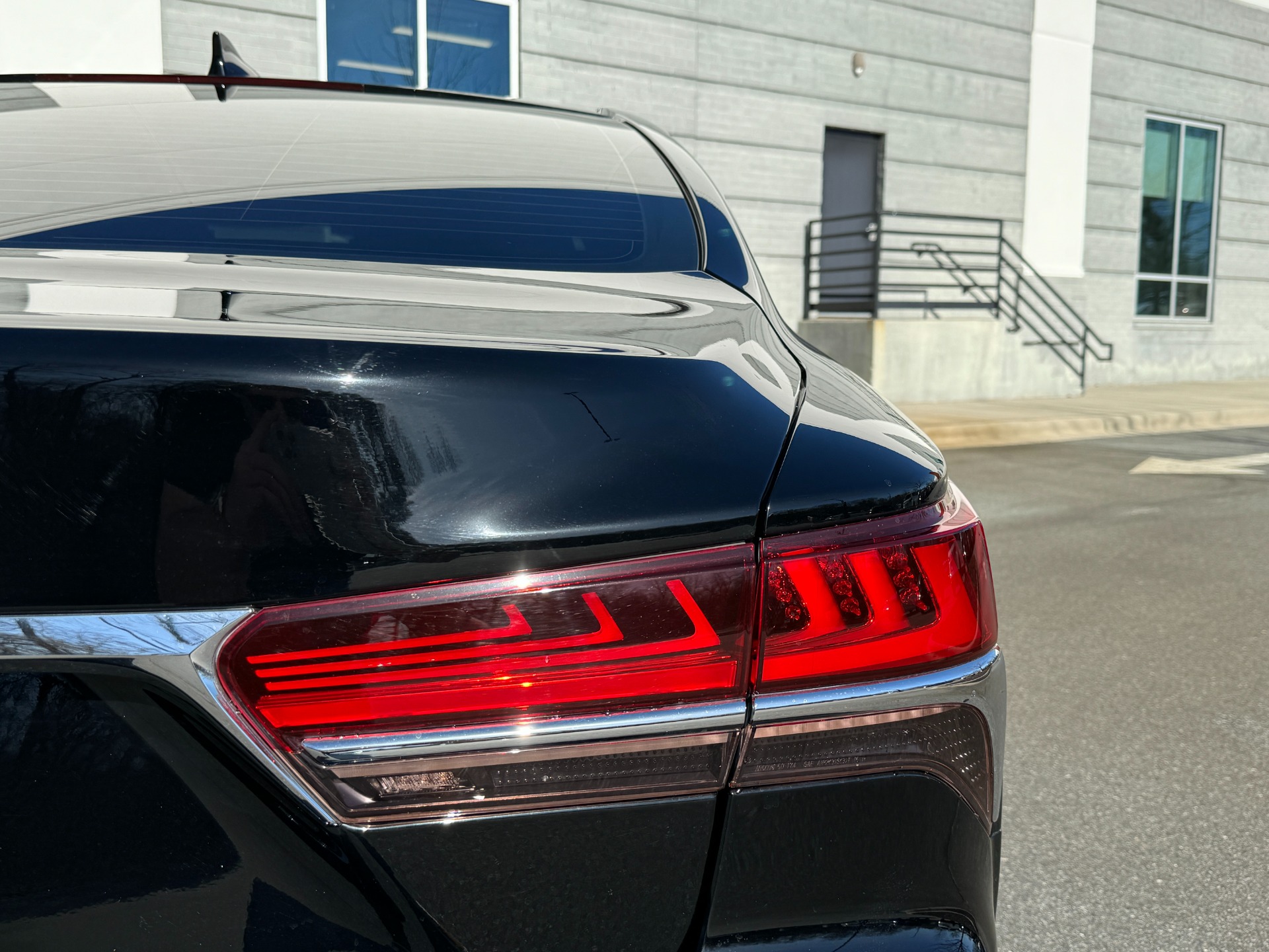 Used 2018 Lexus LS 500 LUXURY PKG / COLD WEATHER PKG / LEXUS